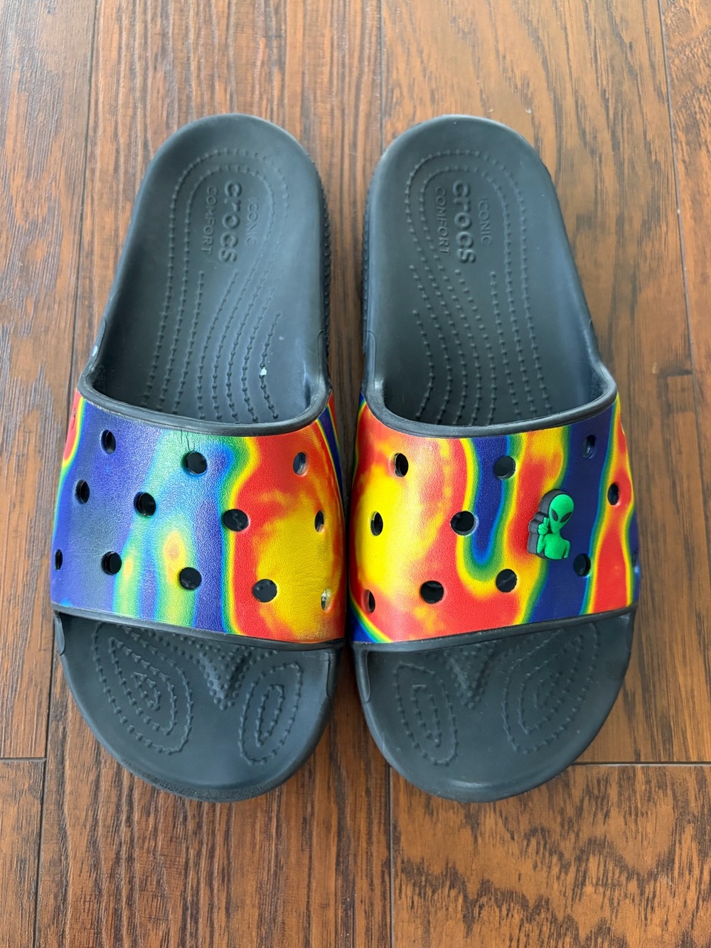 Crocs Slip-On Sandals Tie-Dye M7 / W9 (+ alien jibbitz included)